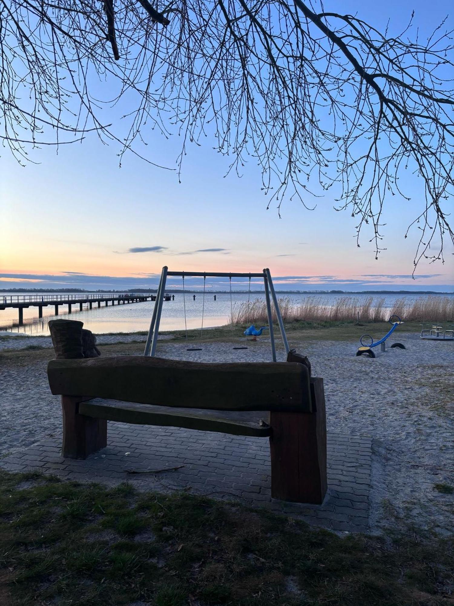 App 8O Grosser Tag Am Meer Mit Wasserblick Dranske Exterior foto