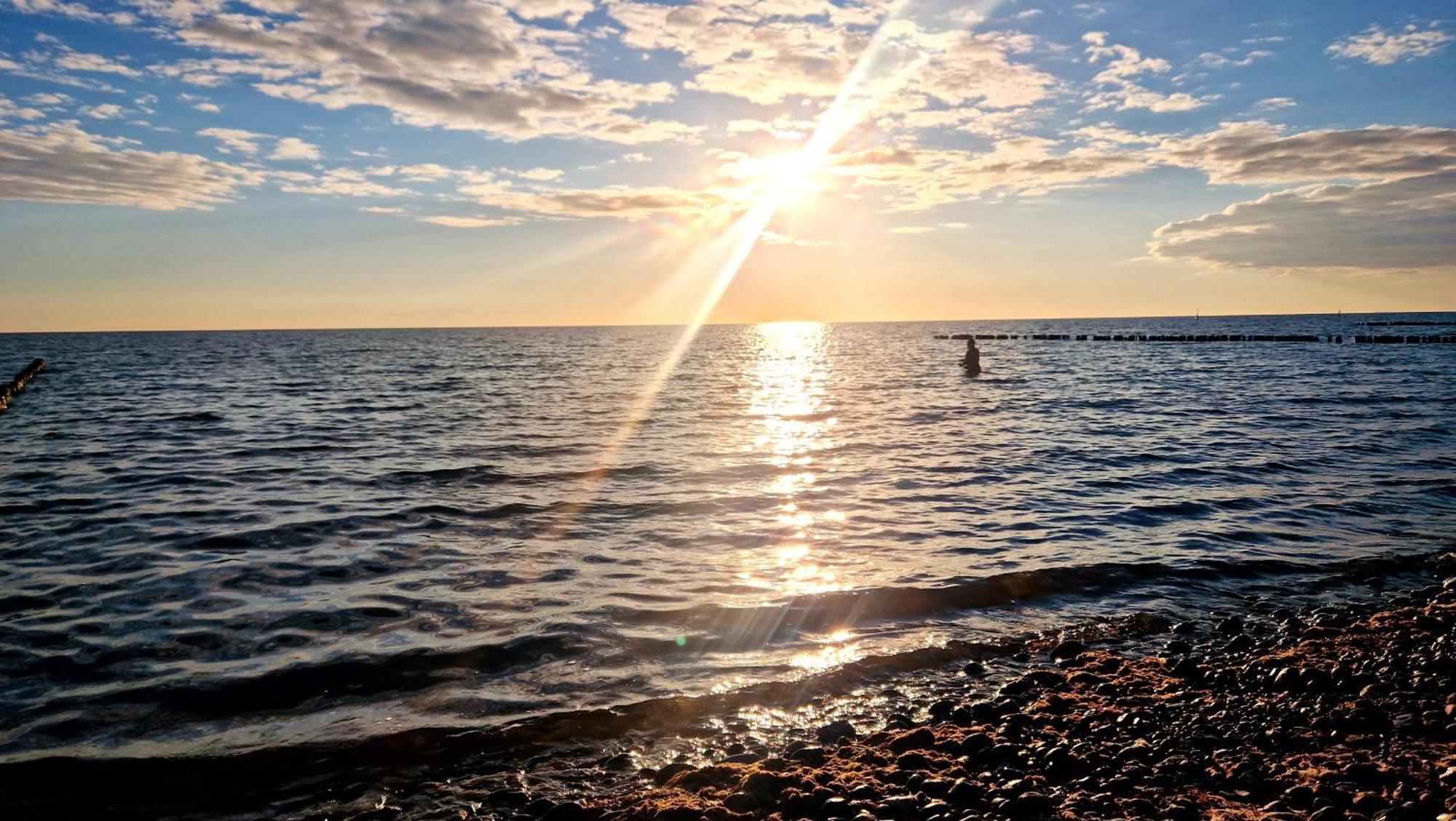 App 8O Grosser Tag Am Meer Mit Wasserblick Dranske Exterior foto